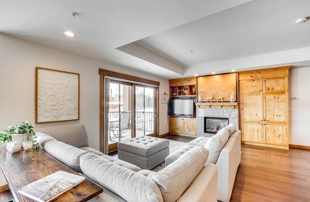 Suncadia Resort Condo w/ Seasonal Pool Access!