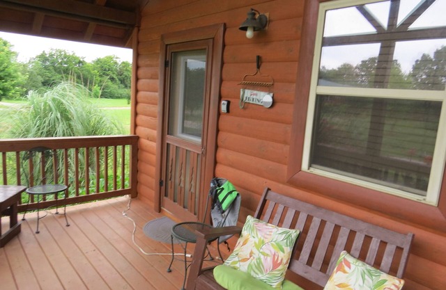 SUNDANCER CABIN CADDO RIVER !!!!! GROSSES GETAWAY !!!!!!!!