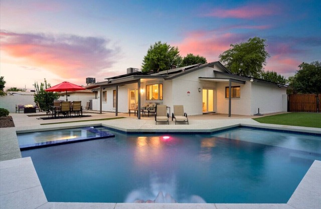 Sundown Sanctuary - Scottsdale's Perfect Escape