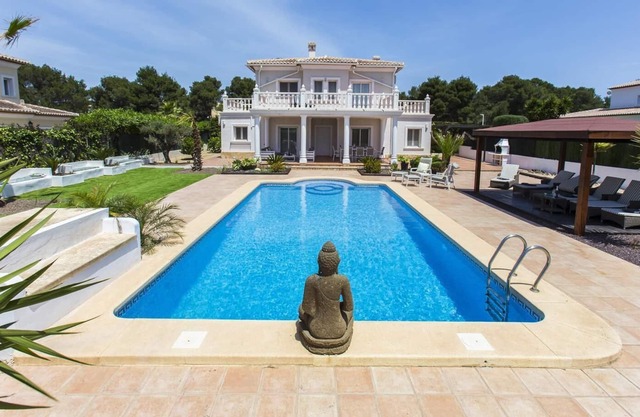 Schöne und komfortable Luxus-Villa mit privatem Pool in Javea, an der Costa Blanca, Spanien für 6 Personen
