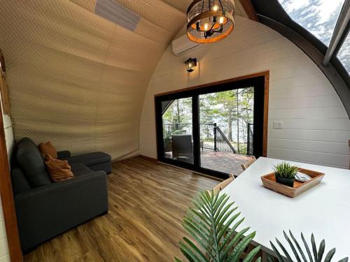 Sunken Escapes Glamping Unit 5