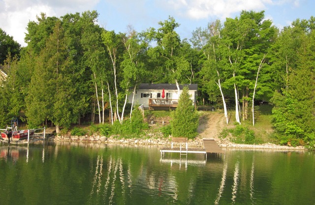 Sunkissed Cottage, Presque Insel MI