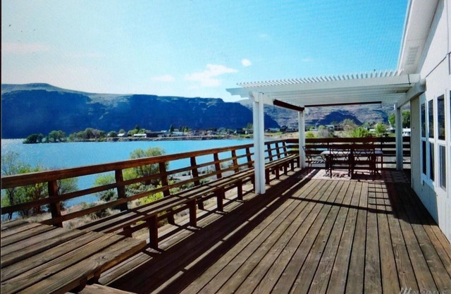 Sunland Cove Beach House