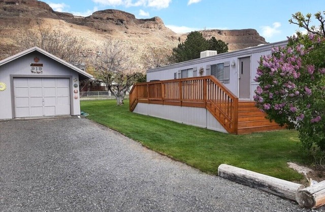 Sunland Estates on the Columbia River!