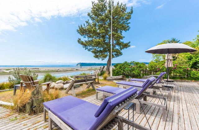 Sunlight Beach Getaway by AvantStay | Views