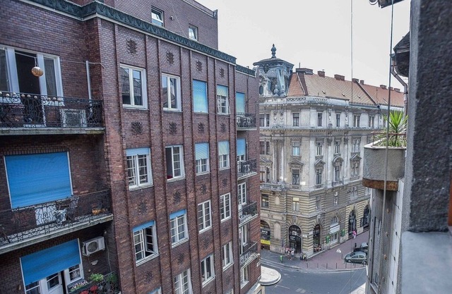❤️ SUNLIT APT, 2 sep Bedrs in der Nähe der Synagoge, AC + WIFI