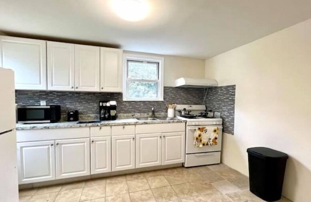 Sunlit Retreat 2 Bed 8 min Mohegan 17 min Foxwoods