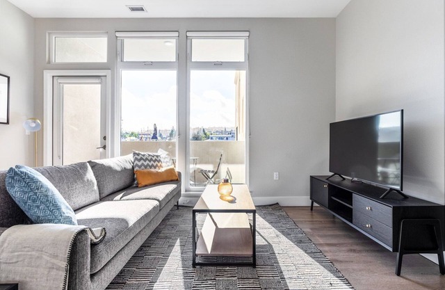 Sunlit San Carlos 2BR w/ Gym, Pool, walk to Train & Shops, by Blueground