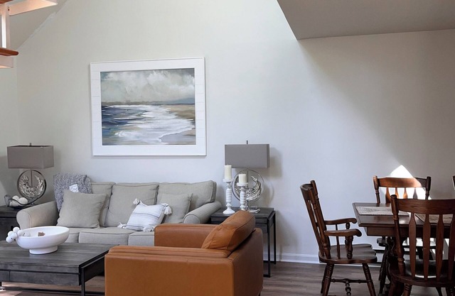 Sunlit townhome at Ocean Edge Resort in Brewster- central A/C, pool privilege's