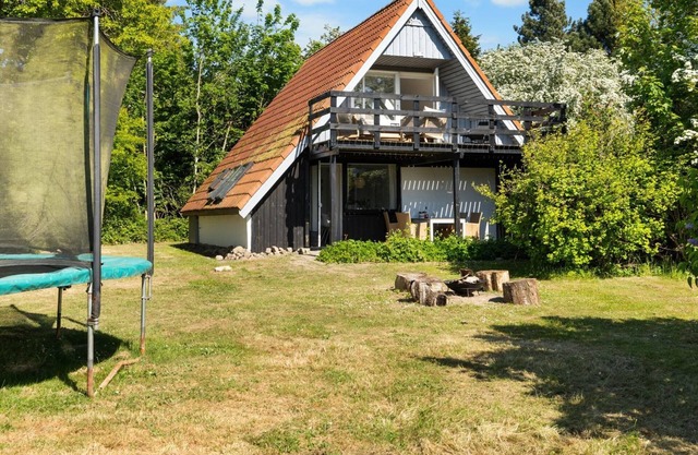 "Sunna" - 1km from the sea by Interhome