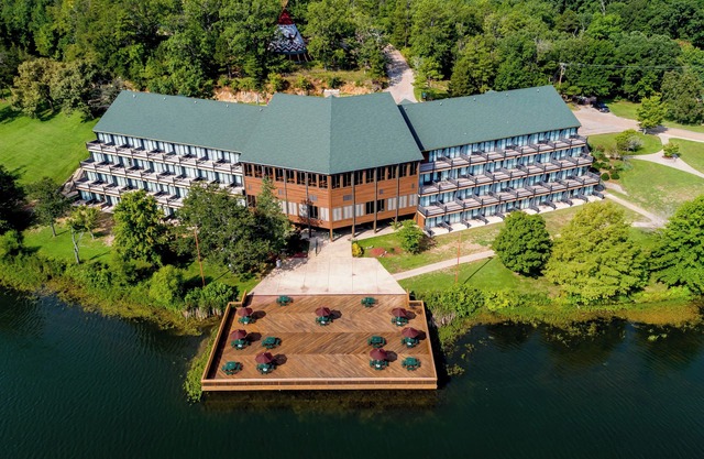 Sunnen Lodge YMCA Lofted Room | Meals Included
