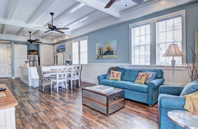 Hell und sonnig, im ersten Stock und tierfreundlich!