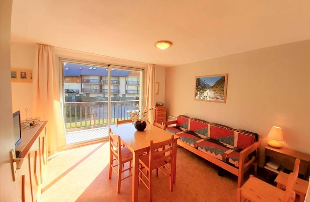 Gemütliche T3-Wohnung mit Südbalkon in St. Lary Soulan – 4 Schlafplätze, Parkplatz, Ski-Abstellraum