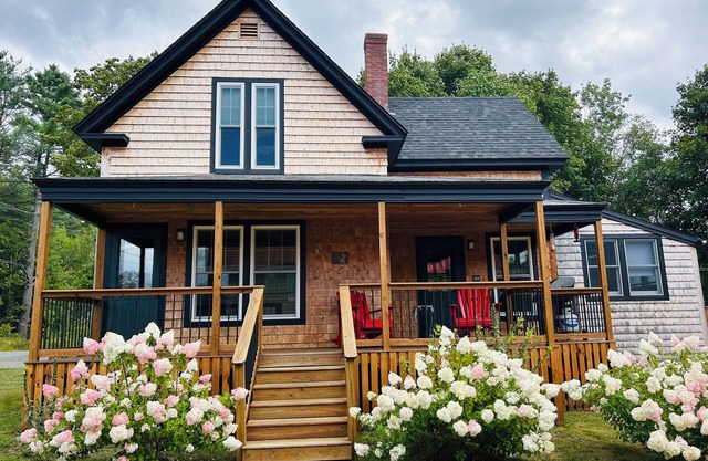 Sunny, 3 Bedroom home within walking distance to town and close to ATV trails!!