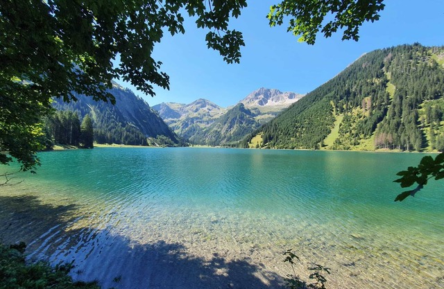Mit Hallenbad und Sauna direkt an Skilift/-schule, Loipe und Wanderwegen
