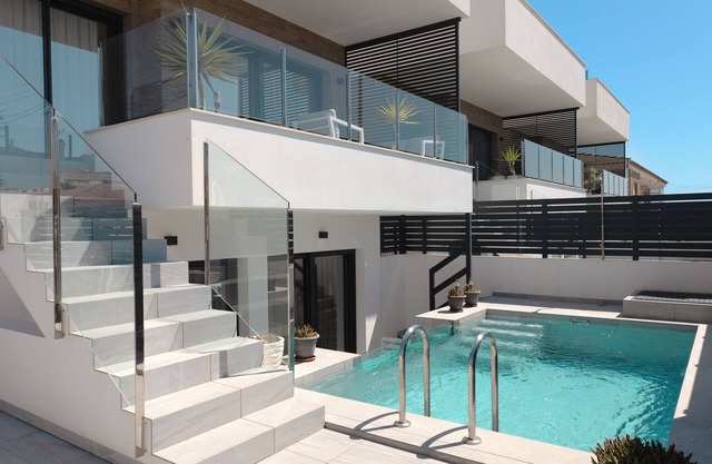 Sunny beach house - La Mata, Casas soleada en la playa de La Mata