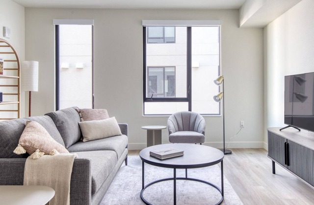 Sunny Berkeley 1BR w/ W/D & Coworking, walkable to BART, by Blueground