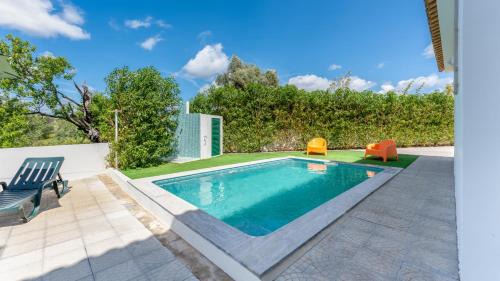 Sunny & Calm 4 BDR House W/Pool by Lovelystay