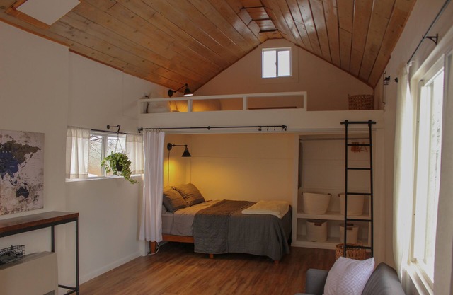 Sunny Canyon Home
