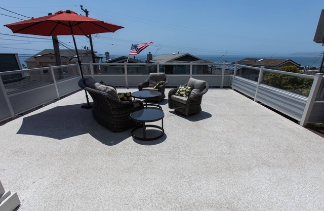 Sunny Cayucos Escape!
