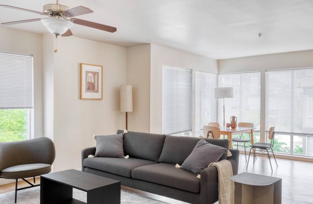 Sunny Downtown Bellevue 2BR w/ Gym, W/D, Lounge, by Blueground.