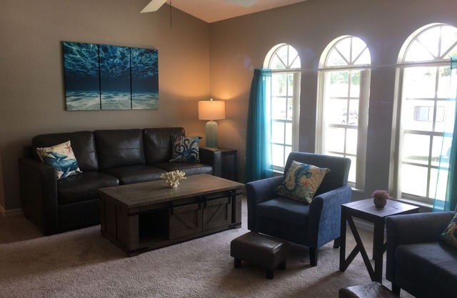 Sunny Florida Retreat