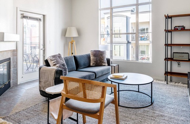 Sunny Fremont 1BR w/ W/D, Pool, Gym, Parking, walk to BART, by Blueground
