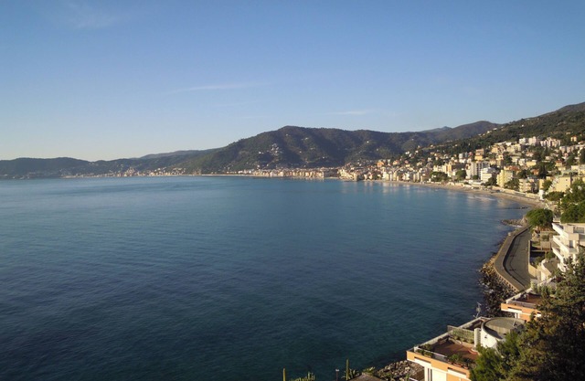 Sonniges Haus mit Garten, 10 min Alassio Strand und in der Nähe der Golfplätze