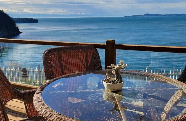 Sunny Island Cliff Side Views