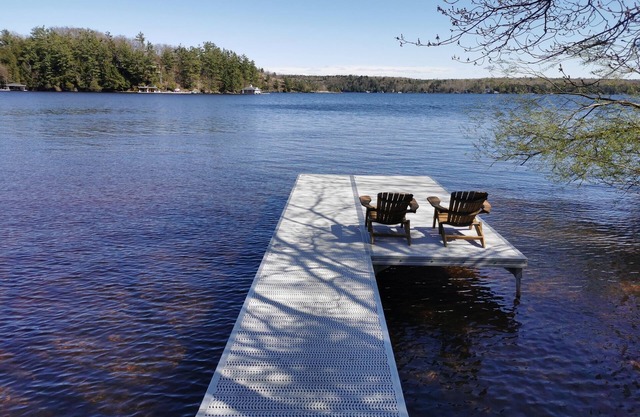Sunny Lake Muskoka Waterfront Cottage