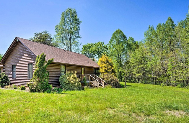 NEW! Sunny Log Cabin Retreat w/ Spacious Backyard