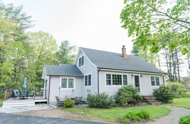 Sunny Main house in coastal Maine