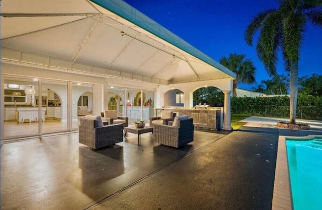 Sunny Oasis in Tequesta Florida