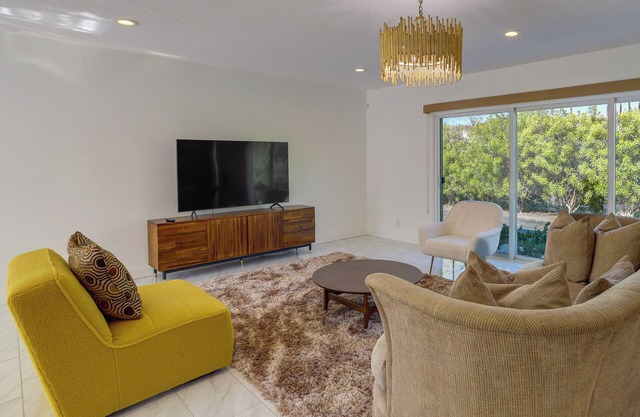 Sunny Palm Springs Townhome w/ Pool Access!