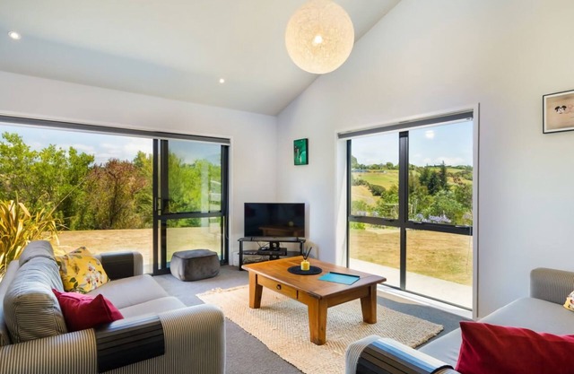 Sunny Private and Comfortable