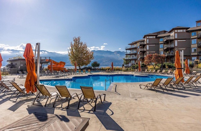 This condominium is a 2 bedroom(s), 2 bathrooms, located in West Kelowna, BC.