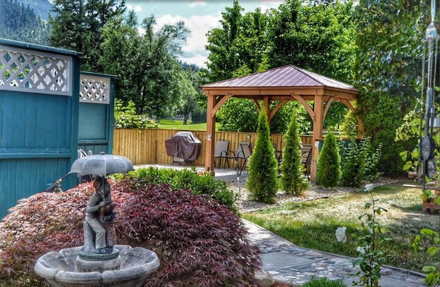 Sunny Shuswap B&B