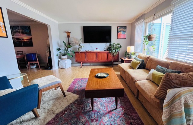 Sunny Side Up Schoodic Retreat. Pet-Friendly!