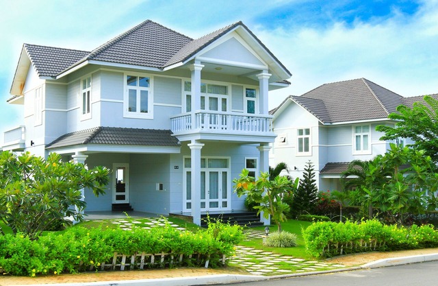 Sonnige tropische Villa