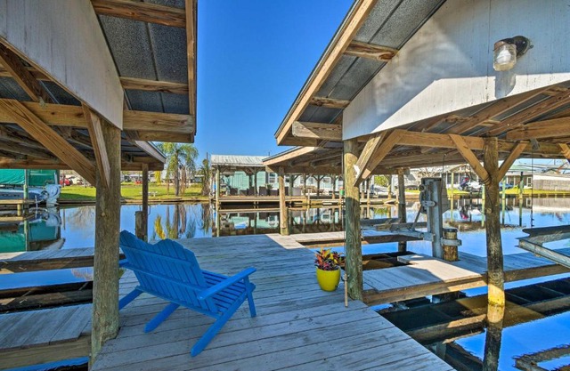 Sunny Waterfront Welaka Home with Private Dock!