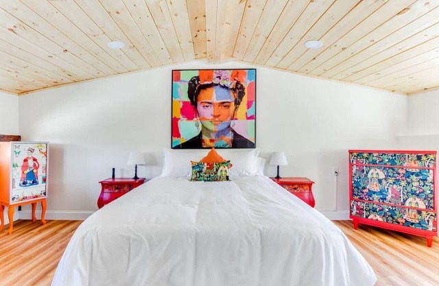 Sunny Westport 2 BR Retreat above Historic Mill