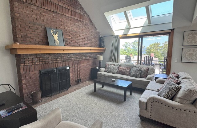 SUNRISE SKI ON & OFF! Trailside 2 Story Endeinheit. Pool, Whirlpools, Fitnessstudio, Sauna +++