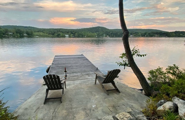 Sunrise lake house