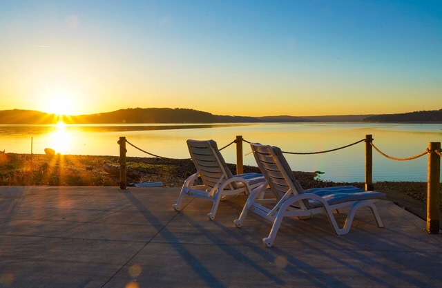 Sunrise@Potlatch-Waterfront Luxury Home Hood Canal