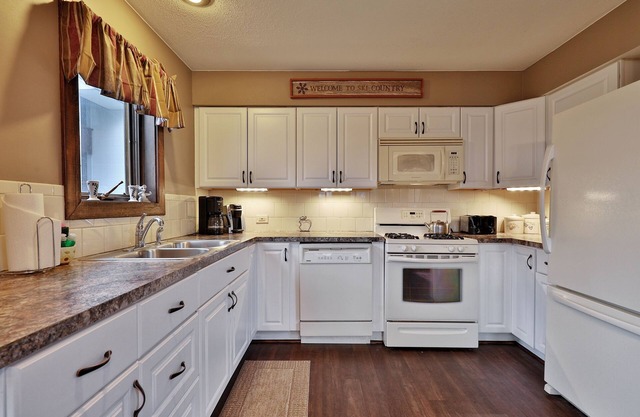 Sunrise Timberline: 3br, 2ba Ski In/ski Out Condo 3 Bedroom Condo