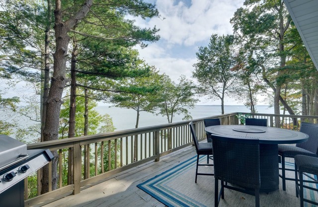 Sunrise Views: Waterfront Lusby Home w/ Deck!