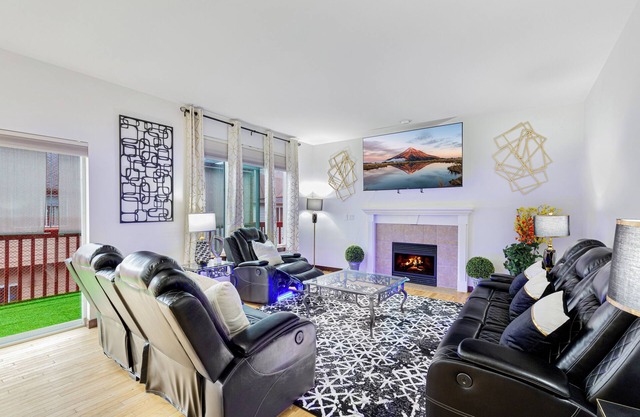 Sunrise Villa: Solar panels, updated
