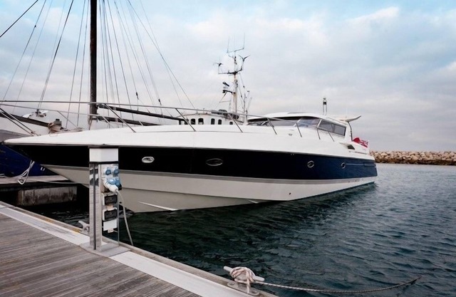 Sunseeker Renagade 60ft in Weymouth. Perfect to explore the Jurassic Coast.