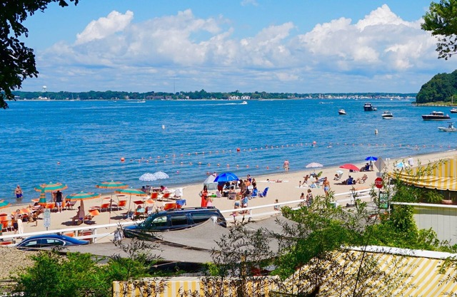 Sunset Beach Hotel