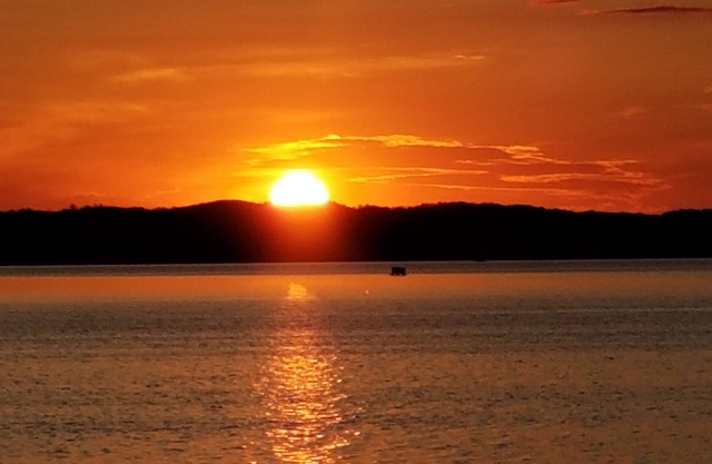 Sonnenuntergangkabine Auf Cotton See